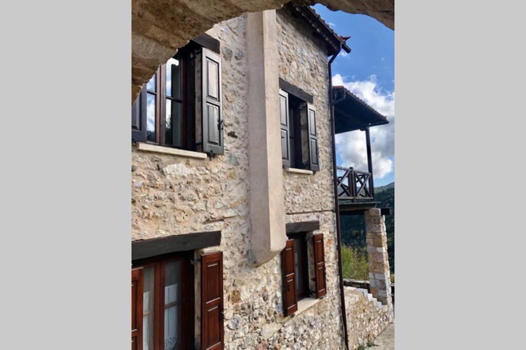 Periklis Guesthouse Anavriti. Sparta Exterior photo